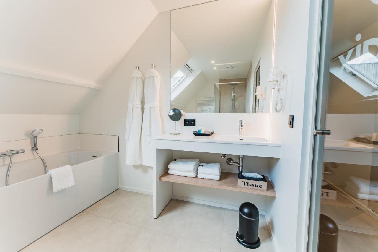 Guesthouse De La Paix Poperinge Bagian luar foto